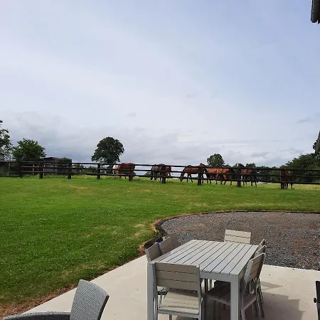 De Blagny Hébergement de vacances *